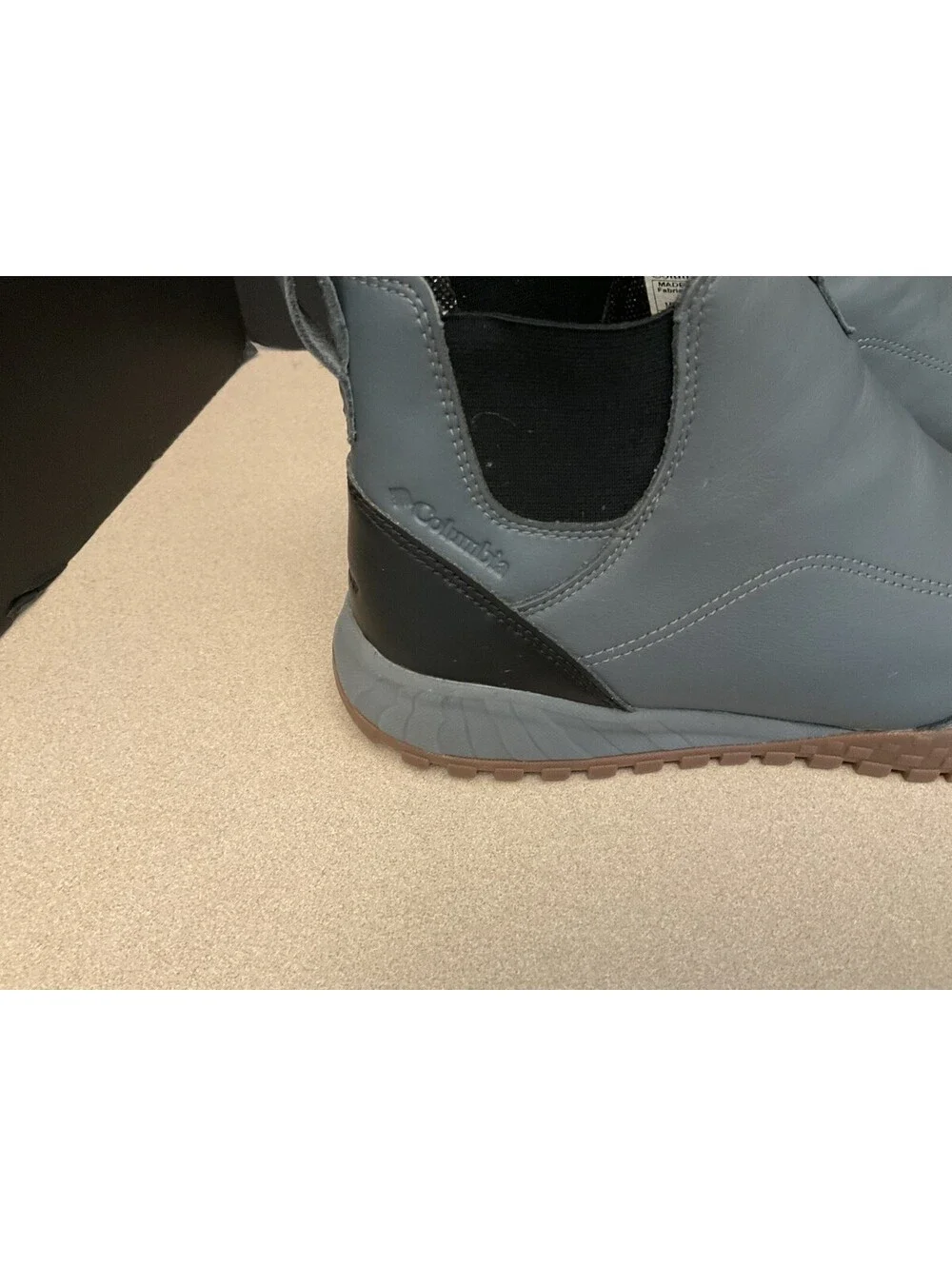 Mens Columbia Fairbanks Rover Chelsea Boots Gray Waterproof Omni-Heat. Size 10.5